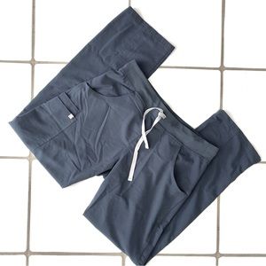 FIGS |  Kade™ Cargo Scrub Pants in Dark Harbor